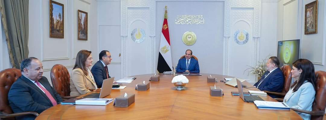 الرئيس يوجه باستمرار وتعزيز جهود تخفيف الأعباء عن المواطنين