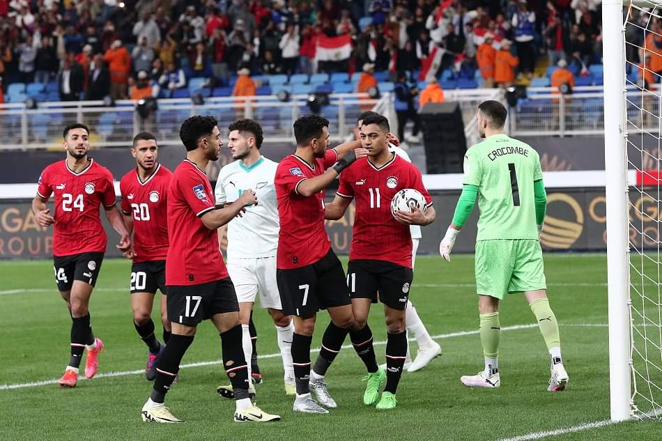منتخبنا آخر تمام فى أولى مباريات حسام