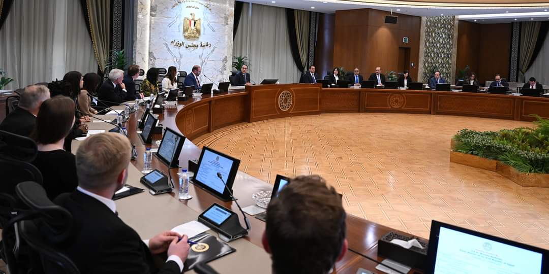 رئيس الوزراء يلتقى وفد أعضاء مجلس النواب الأمريكى 
