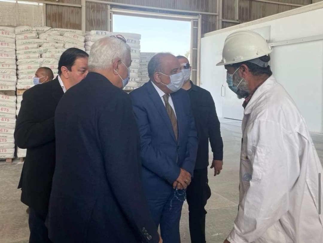 عصمت : القطاع الخاص .. شريك رئيسى فى زيادة الإنتاج