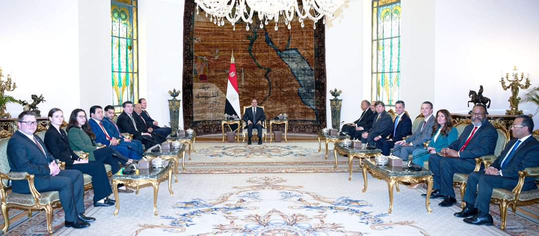 الرئيس يجدد رفضه لتهجير الفلسطينيين من أراضيهم