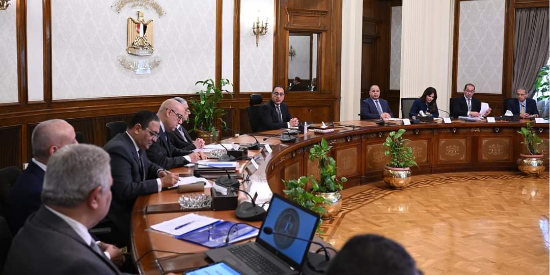 مدبولى يتابع جهود فض التشابكات المالية بين وزارتي الكهرباء والإسكان