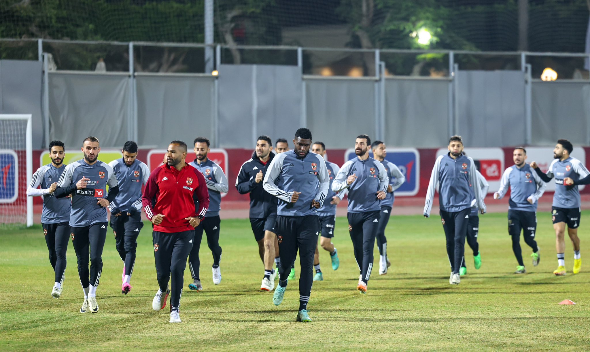 نجم الأهلي يقترب للرحيل لـ " الدوري القطري" بالمريكاتو الصيفي.. ما هي القصة؟