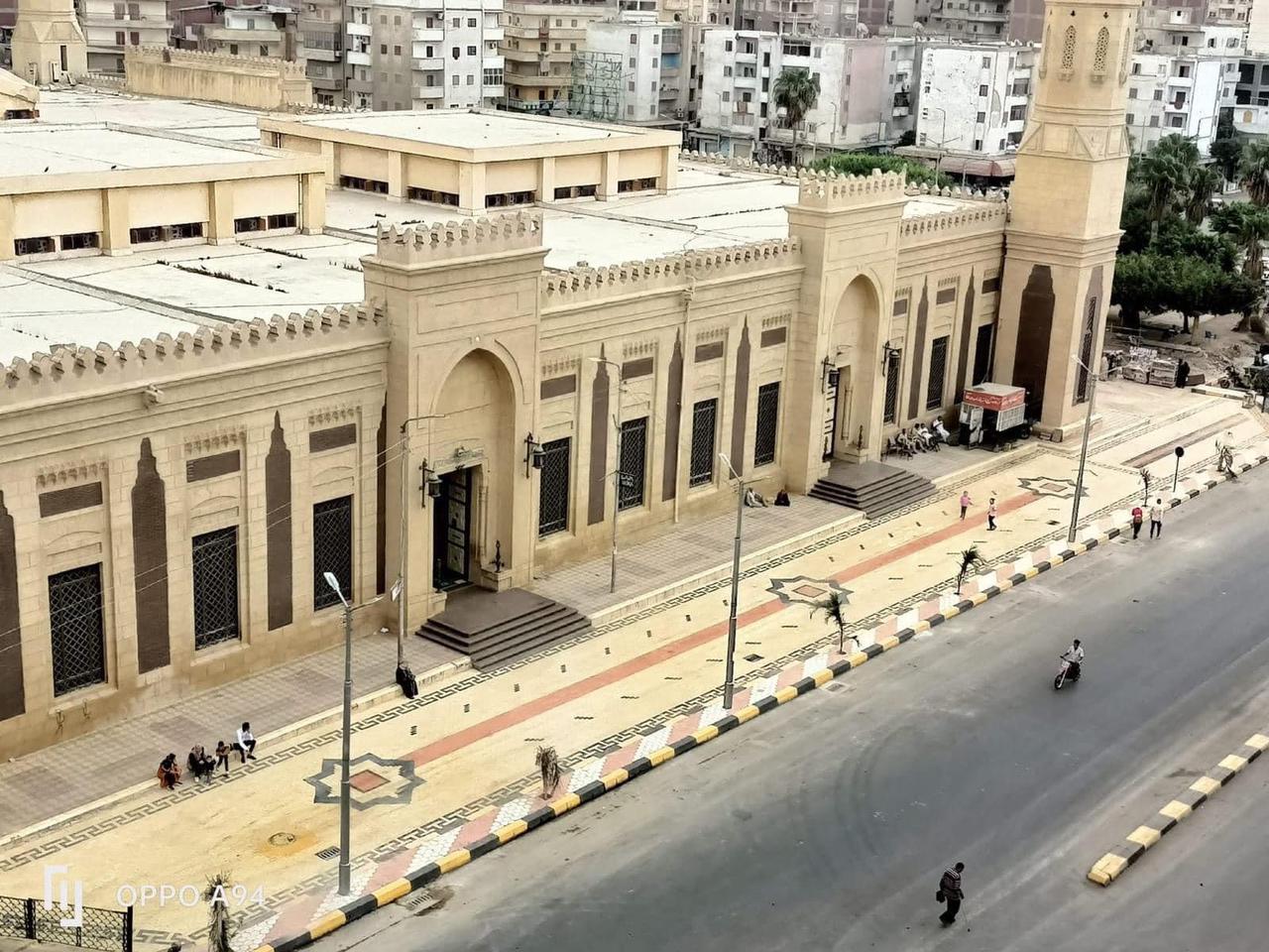 تطوير ساحة ميدان المسجد الإبراهيمى بدسوق.. بتكلفة 6 ملايين جنيه 