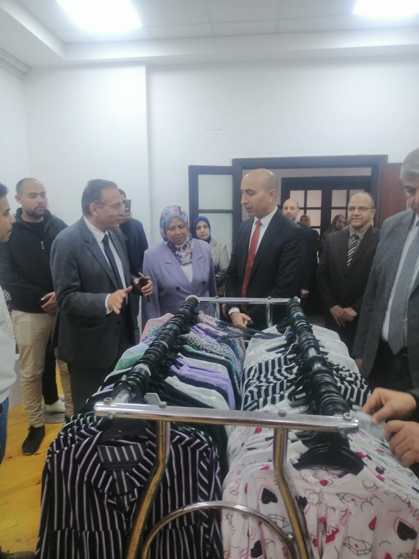 افتتاح معرض الملابس الخيري .. بكلية التربية جامعة دمنهور