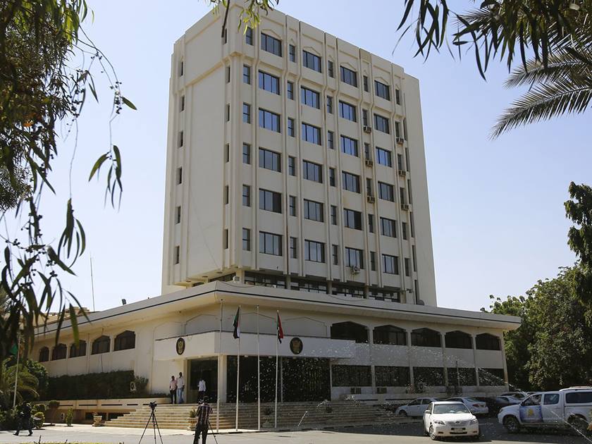 الخارجية السودانية .. تتهم قوات الدعم السريع باحتجاز مساعدات إنسانية من منظمة الـيونيسف
