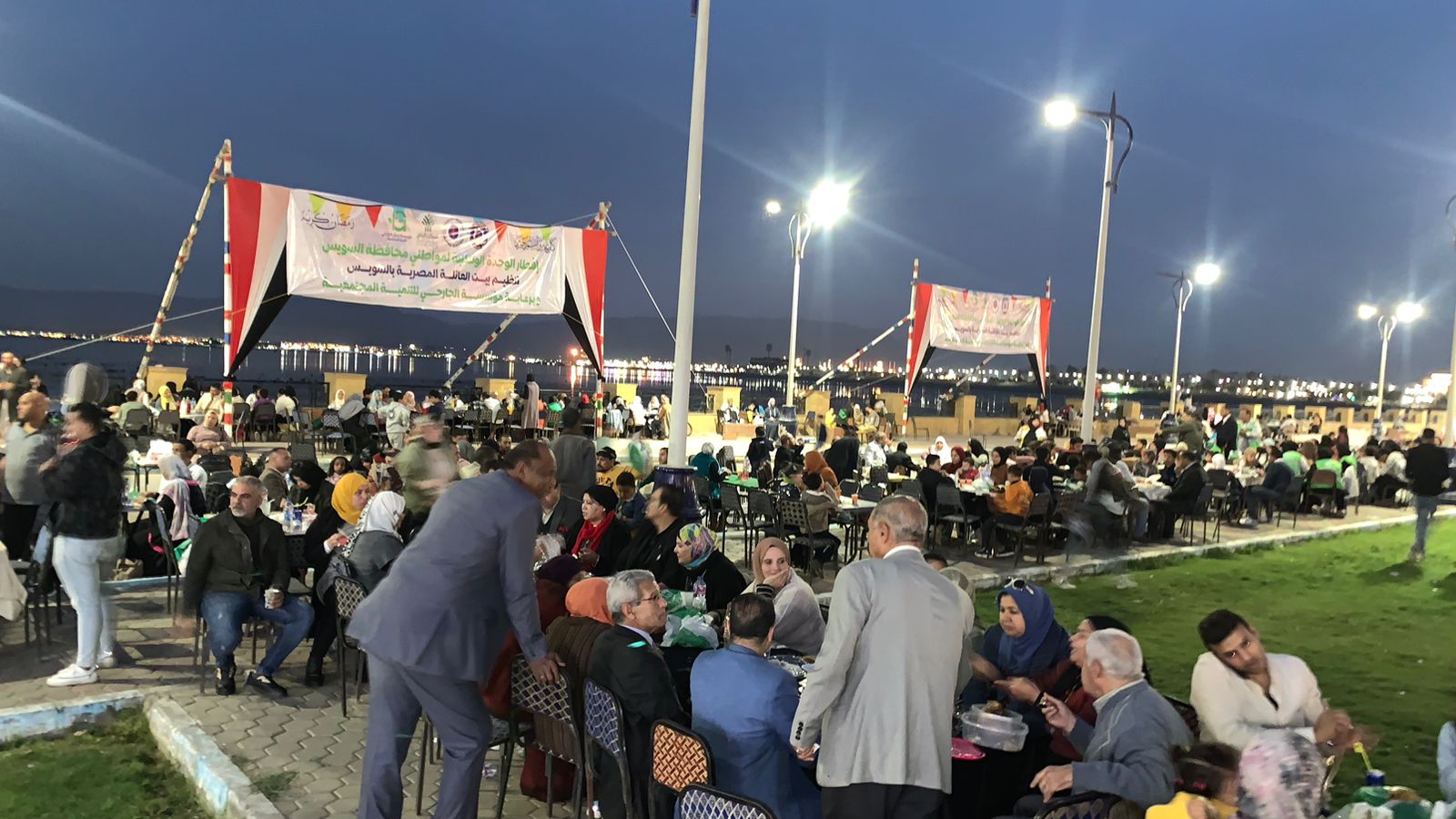 التحالف الوطني ينظم إفطارًا جماعيًا بالسويس.. صور