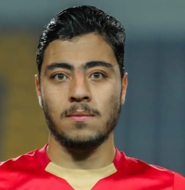 الأهلي يوقع غرامة مالية علي أكرم توفيق.. تعرف السبب