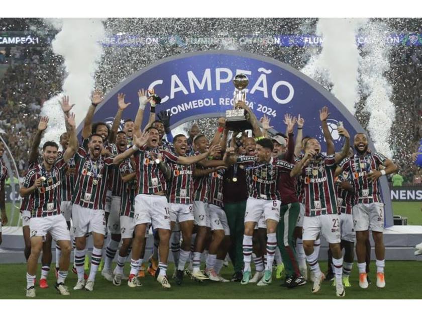فلومينينسي البرازيلي .. يتوج بطلا لكأس السوبر في أمريكا الجنوبية
