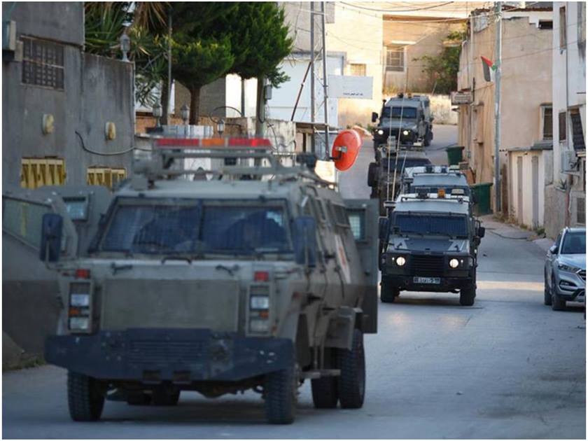 قوات الاحتلال تقتحم بلدات في الضفة الغربية .. وتعتقل عددا من الفلسطينيين