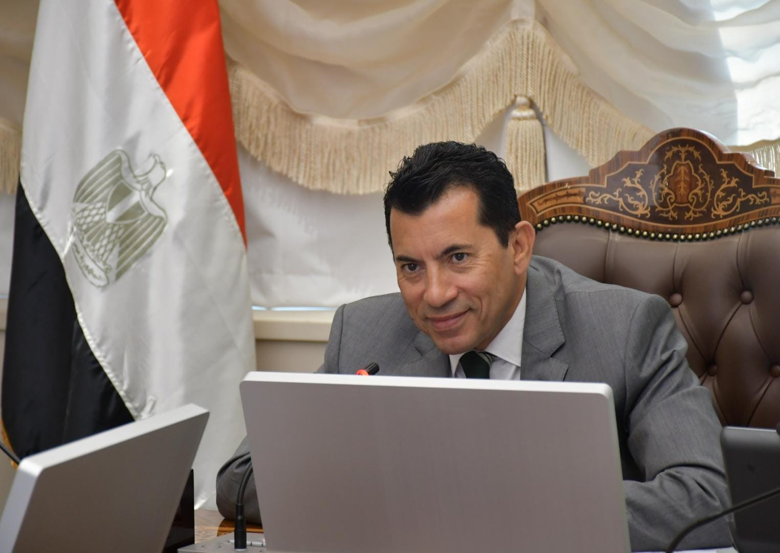 وزير الشباب يفتتح مشروع «ها أنا أحقق ذاتي» .. تحت شعار «لأنهم يستحقون الحياة»