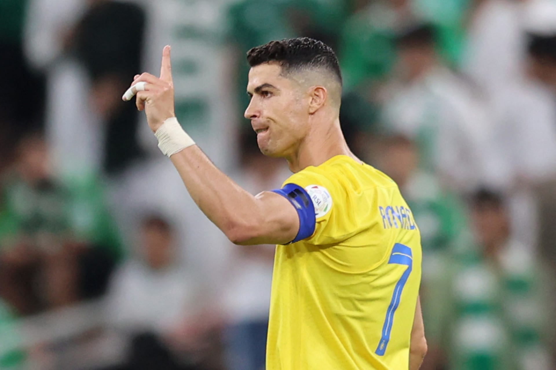 كريستيانو رونالدو يسجل هاتريك في شباك أبها بالدوري السعودي