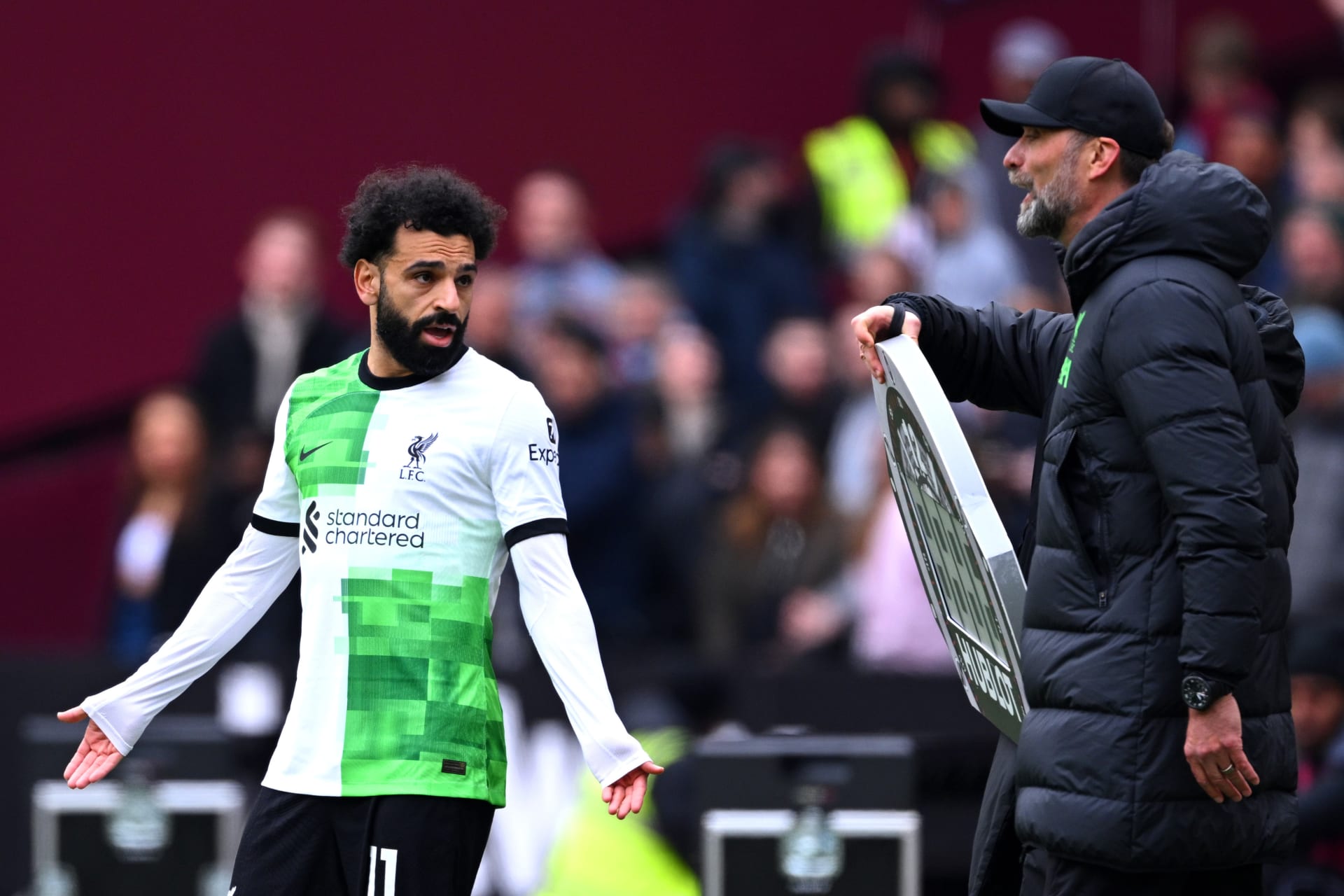 شوبير يفجر مفاجأة بشأن مستقبل محمد صلاح مع ليفربول