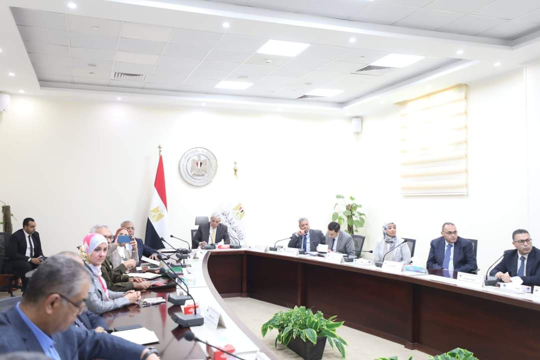 وزير التعليم العالى يرأس اجتماع مجلس المراكز والمعاهد والهيئات البحثية