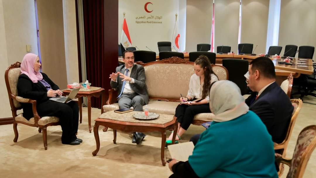 القباج تلتقى مندوب وزير الخارجية البريطانى للشئون الإنسانية فى الأراضى الفلسطينية المحتلة