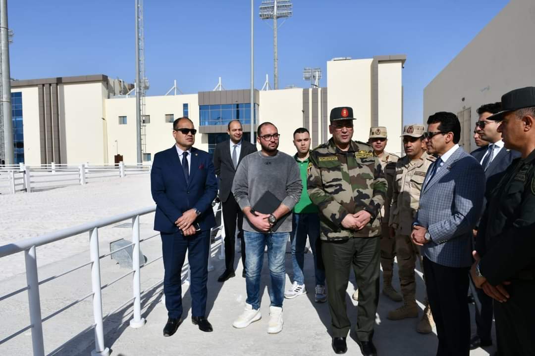 وزير الرياضة ومدير إدارة المدرعات يتفقدان نادى الفروسية بمدينة مصر الدولية للألعاب الأوليمبية