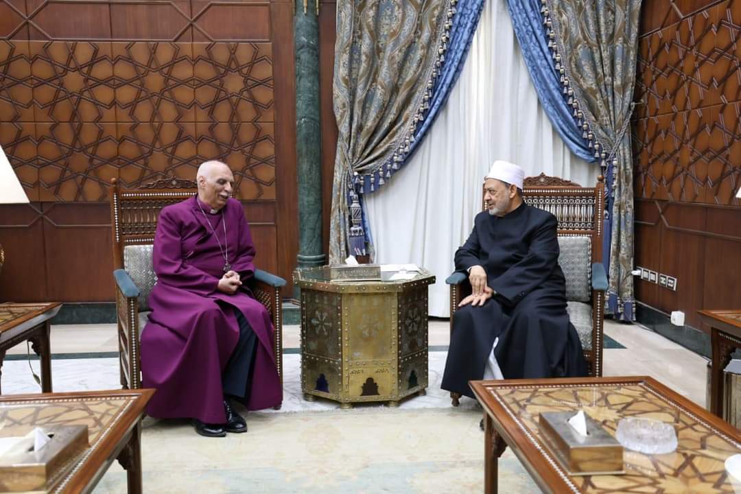 شيخ الأزهر يؤكد على أواصر الأخوة والمحبة والمودة وعمق الترابط بين المصريين