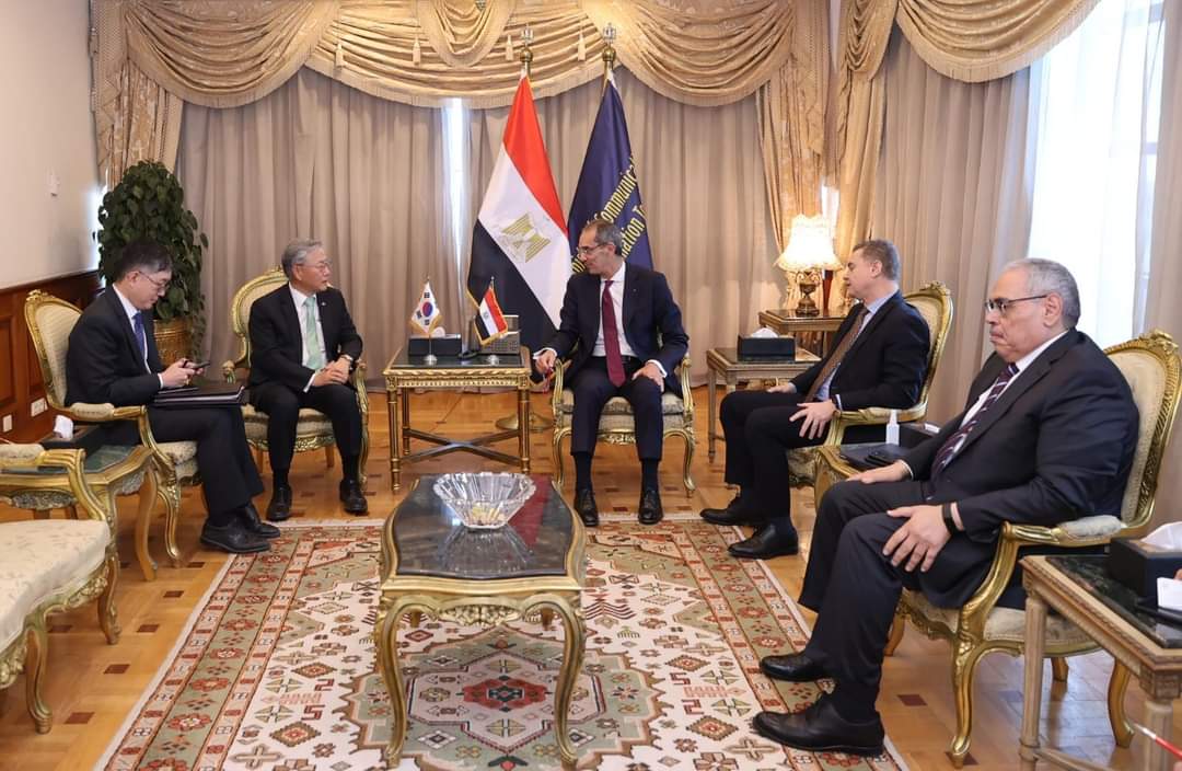 وزير الإتصالات : التوسع فى التحول الرقمى وبناء القدرات مع كوريا الجنوبية