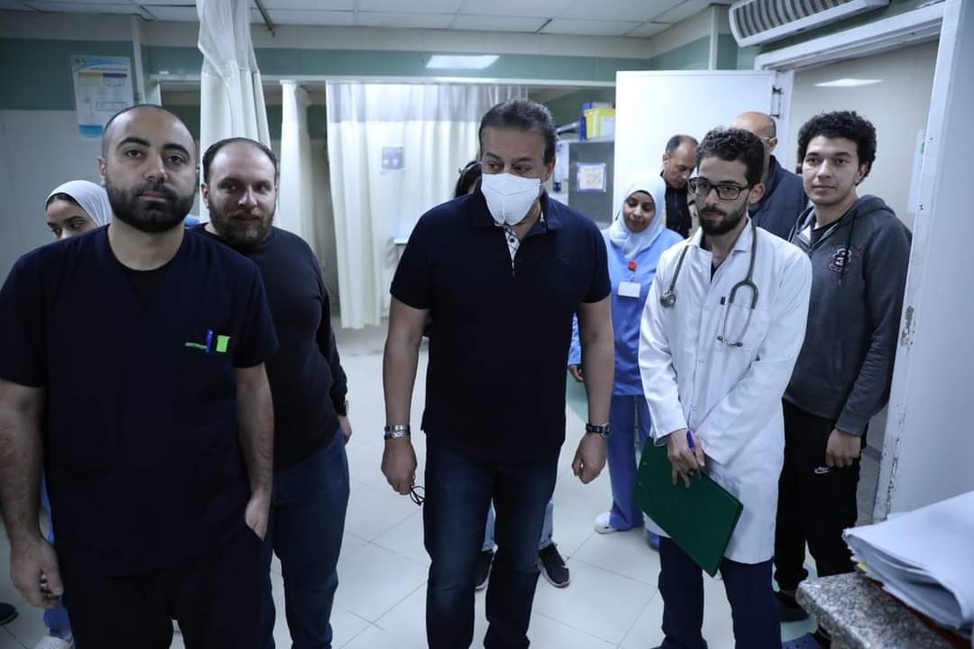 وزير الصحة يتفقد مستشفى ٦ أكتوبر للتأمين الصحى بالدقى ويشيد بانضباط المنظومة 