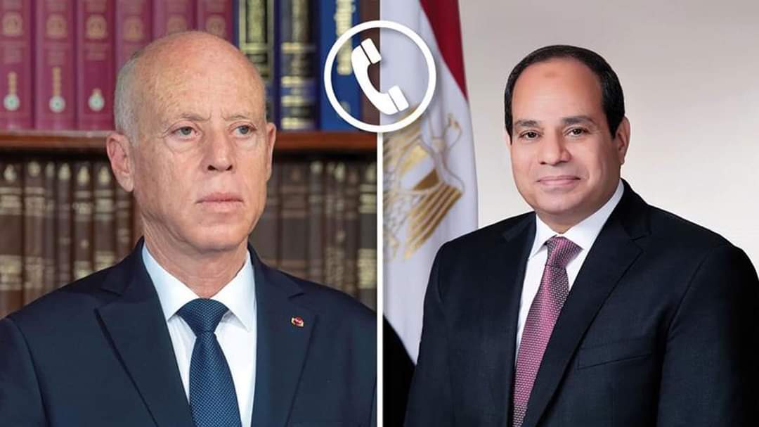 الرئيس يهنئ الرئيس التونسى بعيد الفطر المبارك