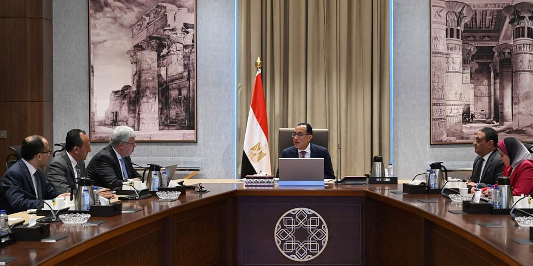 رئيس الوزراء : لجنة عليا لإحياء "مسار آل البيت"
