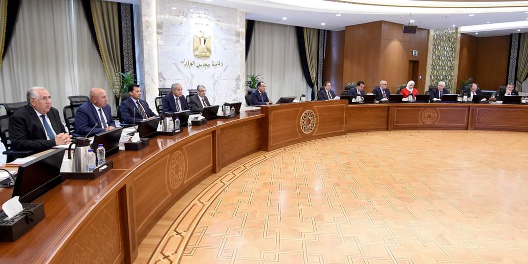 رئيس الوزراء يتابع موقف تدقيق أعداد اللاجئين والتكلفة التي تتحملها الدولة من خدمات لرعايتهم