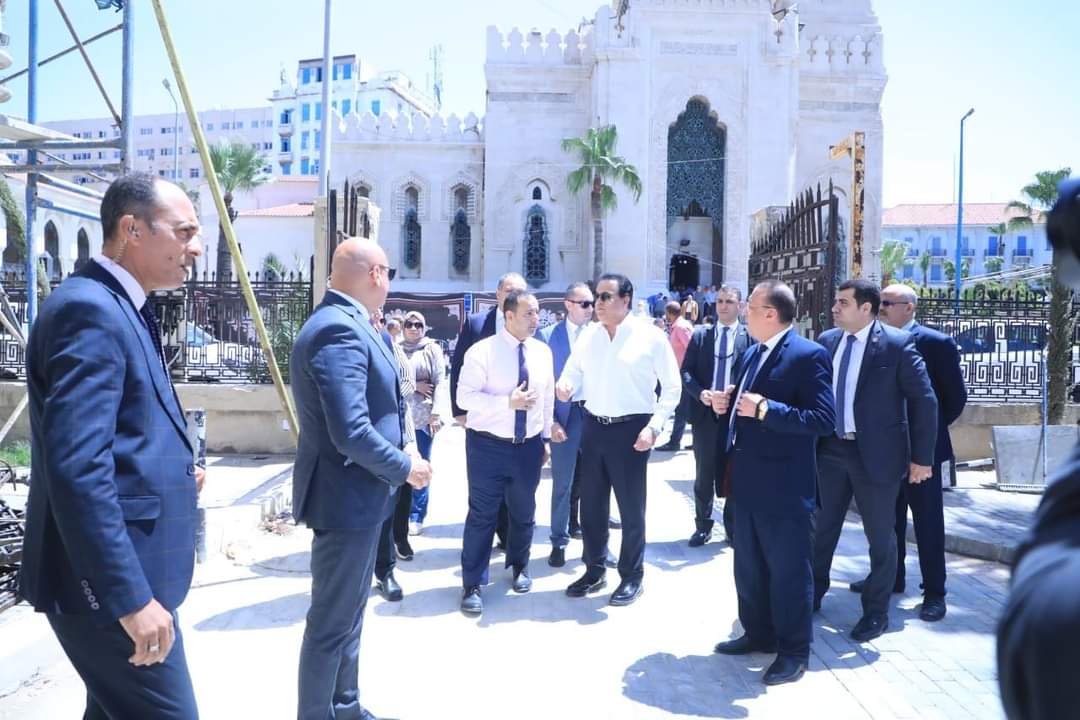 وزير الصحة يتفقد المركز الأفريقي لصحة المرأة بحضور محافظ الإسكندرية