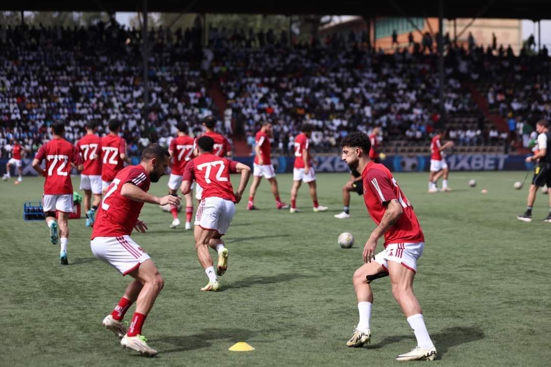 إنطلاق مباراة الأهلى ومازيمبى.. وعبد القادر يقود الهجوم