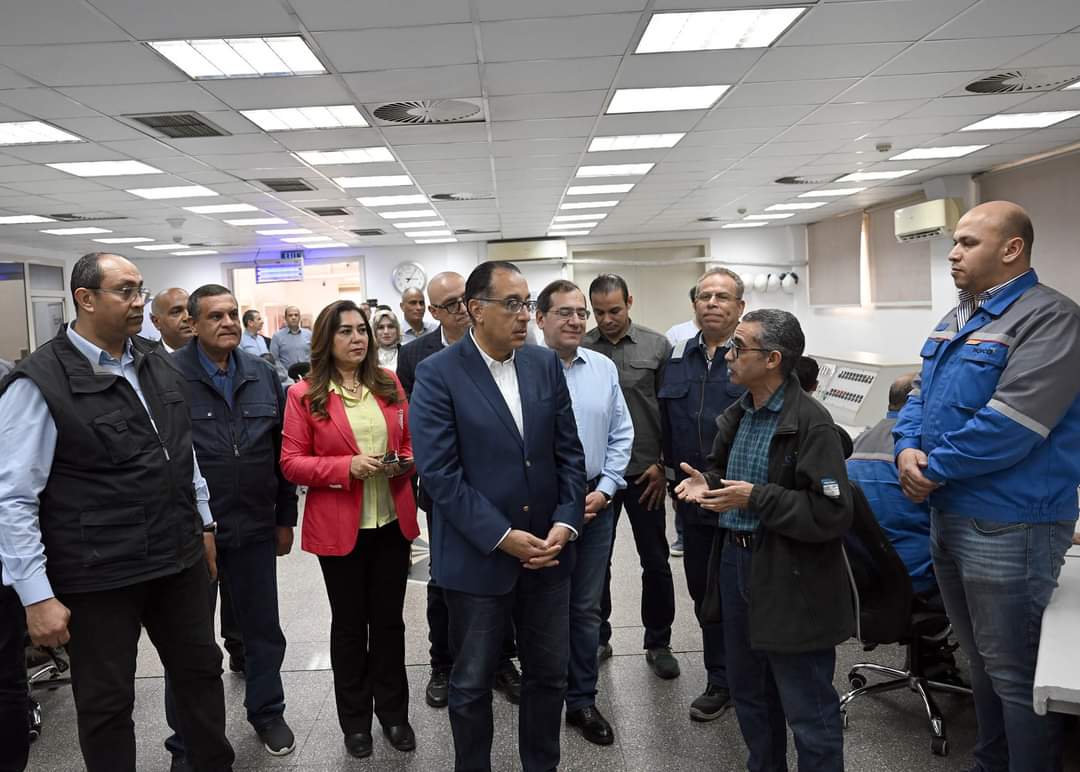 رئيس الوزراء يطمئن على سير العمل والإنتاج بمصنع "موبكو" لإنتاج الأسمدة بدمياط