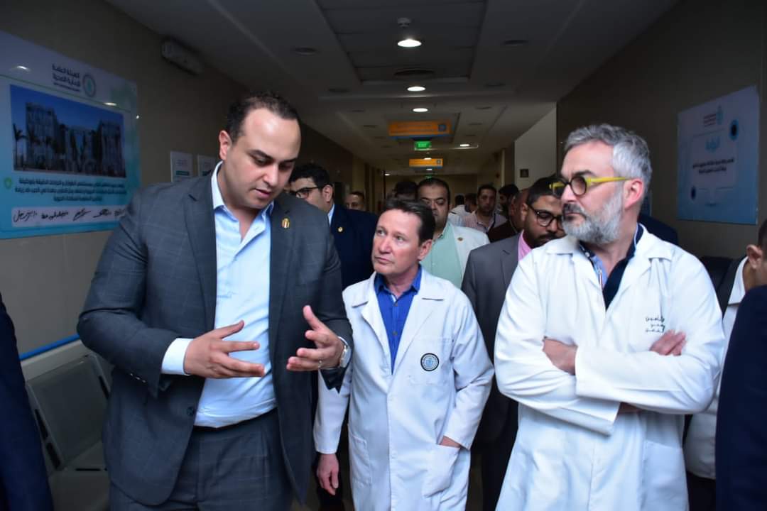 وفد أطباء فرنسا يتفقد مجمع الإسماعيلية الطبي ومستشفى الطوارئ والجراحات الدقيقة بأبوخليفة