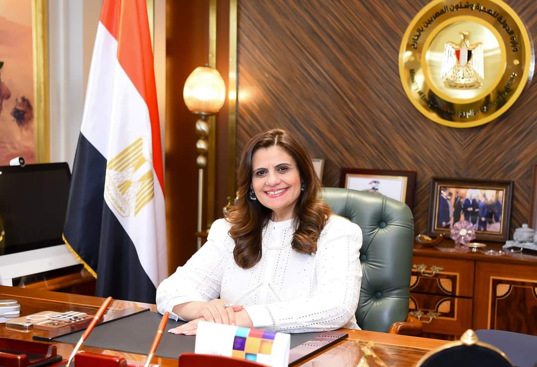 وزيرة الهجرة ترد على استفسارات المصريين بالخارج وتؤكد: 28 أبريل الجاري نهاية "مبادرة السيارات