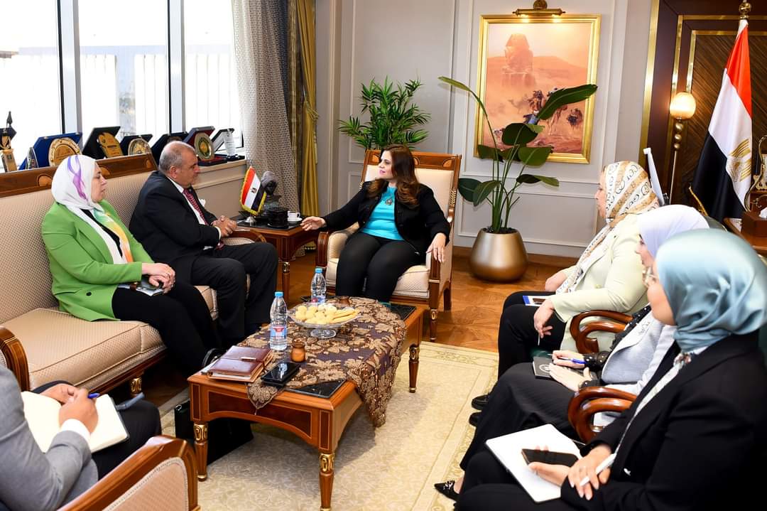 وزيرة الهجرة تبحث مع مستشار البنك الإفريقى للتصدير والاستيراد التعاون في الملفات المشتركة