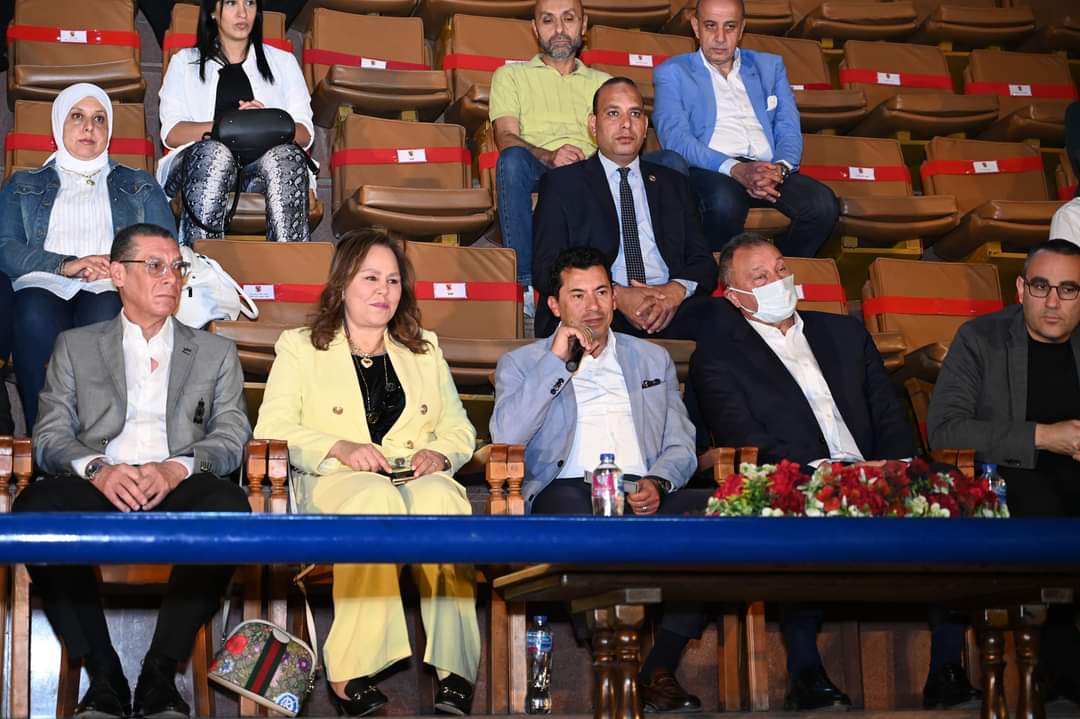 وزير الشباب والرياضة يشهد افتتاح بطولة الأندية الأفريقية لسيدات الطائرة