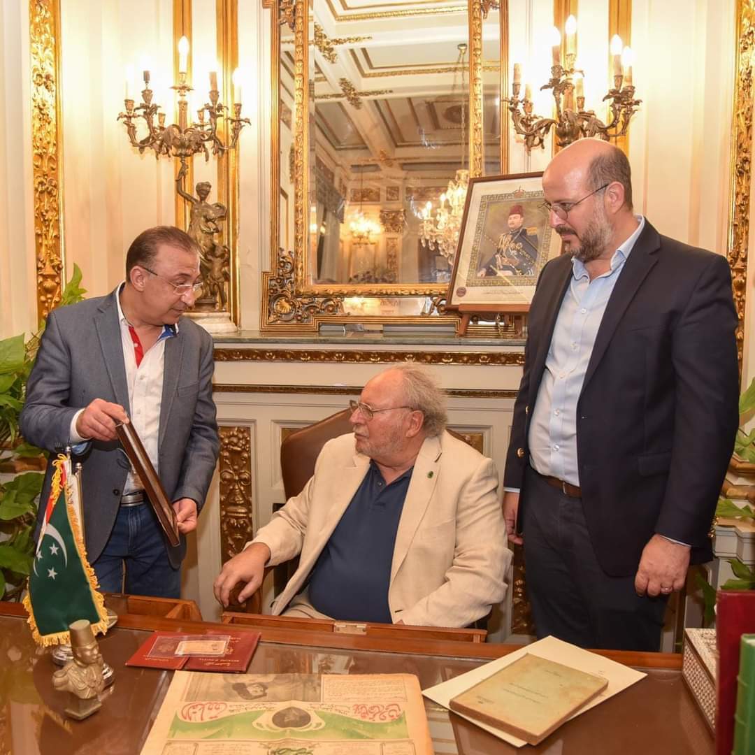 ملك مصر السابق، أحمد فؤاد الثانى يشكر مسئولى الإسكندرية على حفاوة الاستقبال