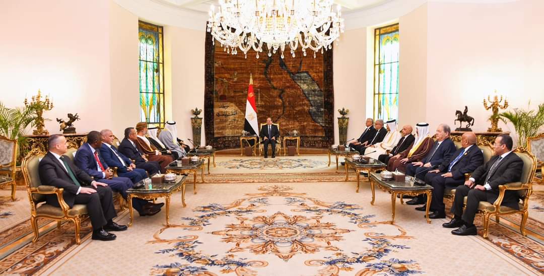 الرئيس يلتقى رؤساء المجالس والبرلمانات العربية