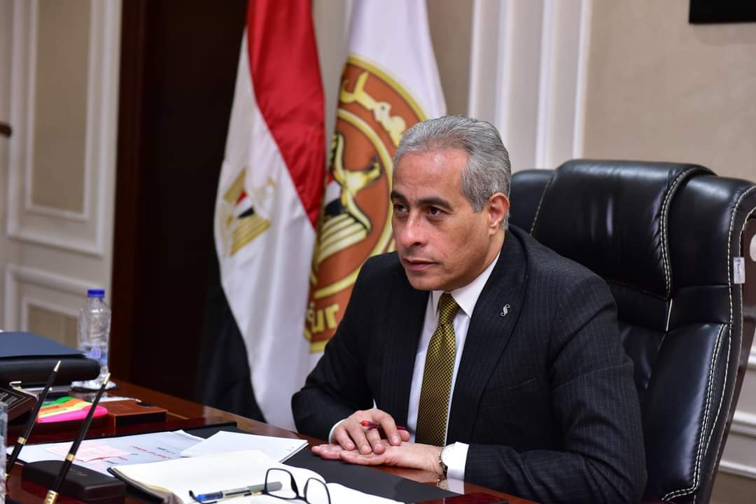 وزير العمل : 5 و 6 مايو إجازة للعاملين بالقطاع الخاص بمناسبة عيد العمال وشم النسيم