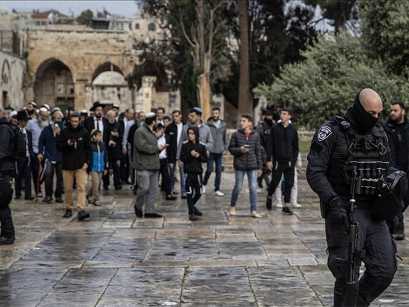 عشرات المستعمرين .. يقتحمون المسجد الأقصى المبارك