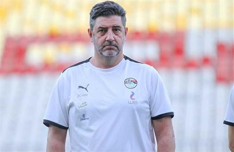 اتحاد الكرة يحسم مصير الشرط الجزائي لـ روي فيتوريا مدرب المنتخب السابق