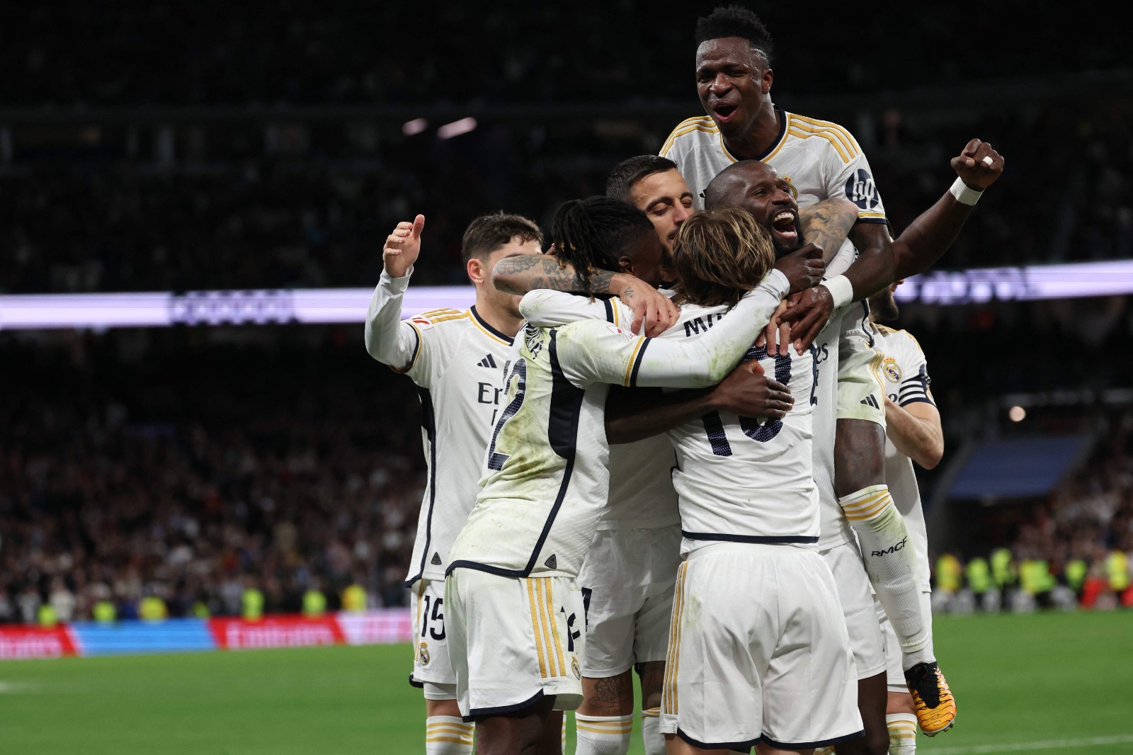 ريال مدريد يعزز صدارته للدوري الإسباني على حساب مايوركا .. وبرشلونة يفوز على قادش