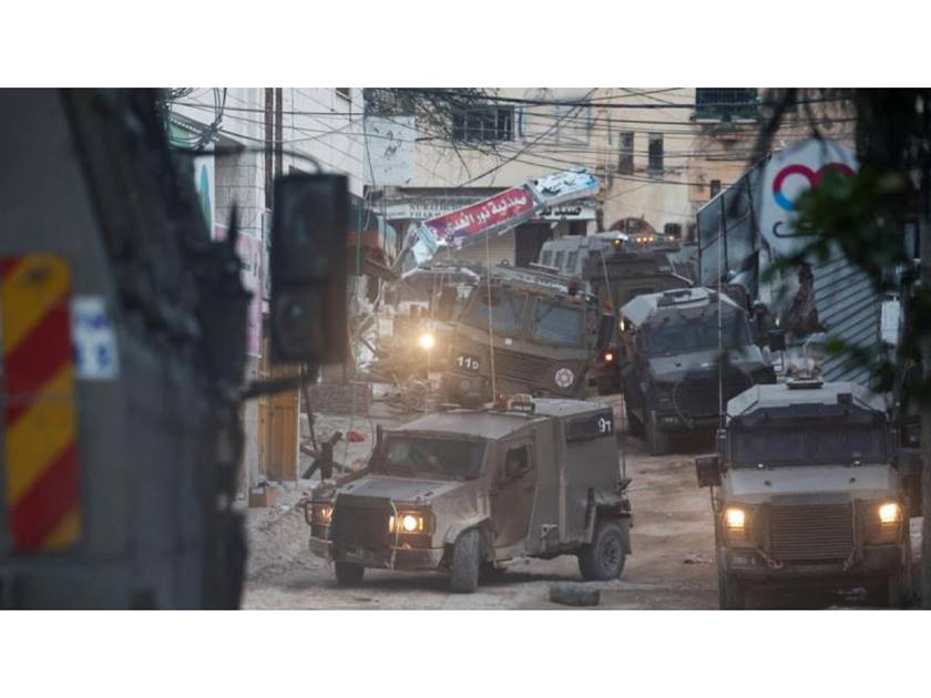 استشهاد فلسطيني بقصف للاحتلال وسط غزة .. وانتشال جثامين 13 شهيدا بخان يونس