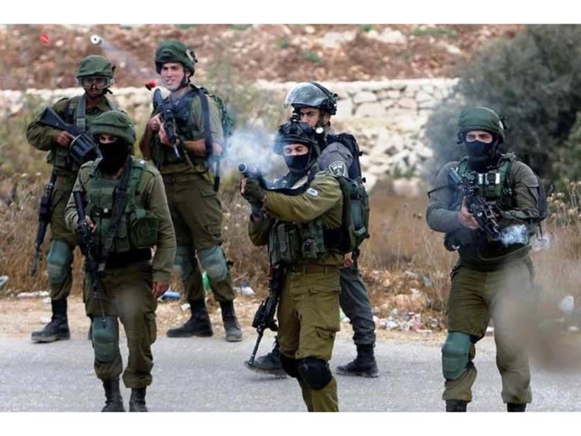 إصابة عدد من النازحين الفلسطينيين .. برصاص قوات الاحتلال الإسرائيلي