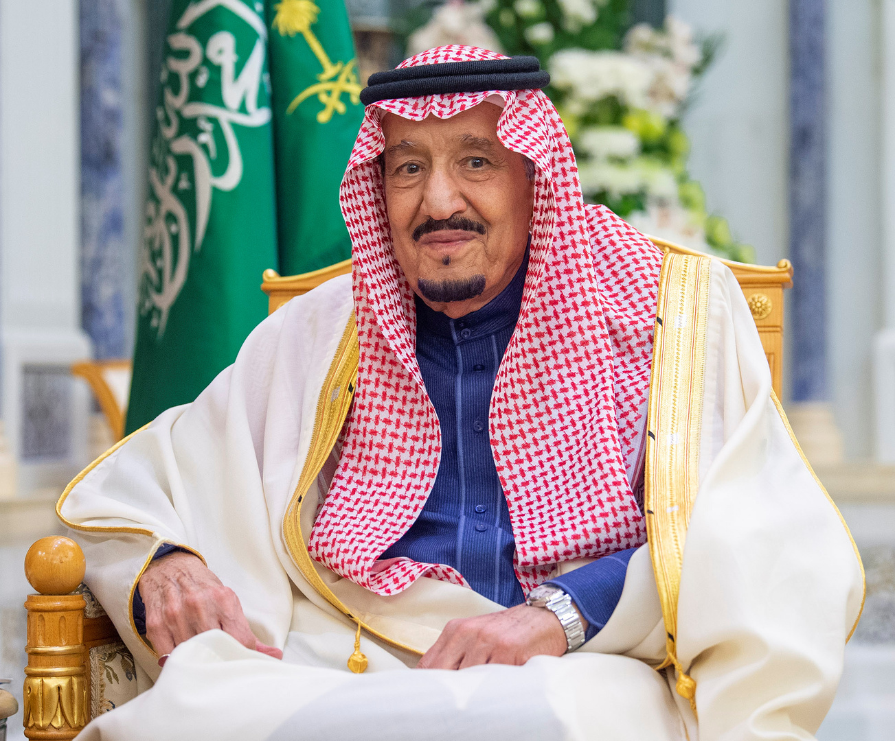 خادم الحرمين الشريفين يغادر مستشفى الملك فيصل التخصصى بجدة