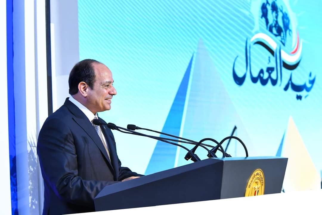 الرئيس : 5 مليارات جنيه دعمًا لصندوق إعانات طوارىء العمال