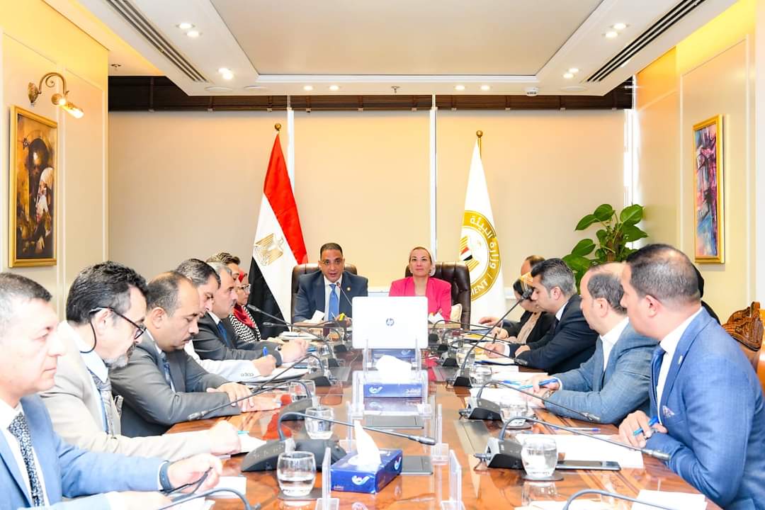 وزيرة البيئة ومحافظ الفيوم يتابعان مشروع "الملاذ الآمن للحياة البرية" بمحمية وادى الريان وإعادة التوازن البيئى لبحيرة قارون