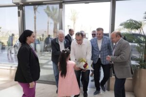 رئيس الوزراء يتفقد عددًا من المشروعات التنموية والخدمية بشرم الشيخ - FB IMG 1714824305019 300x200