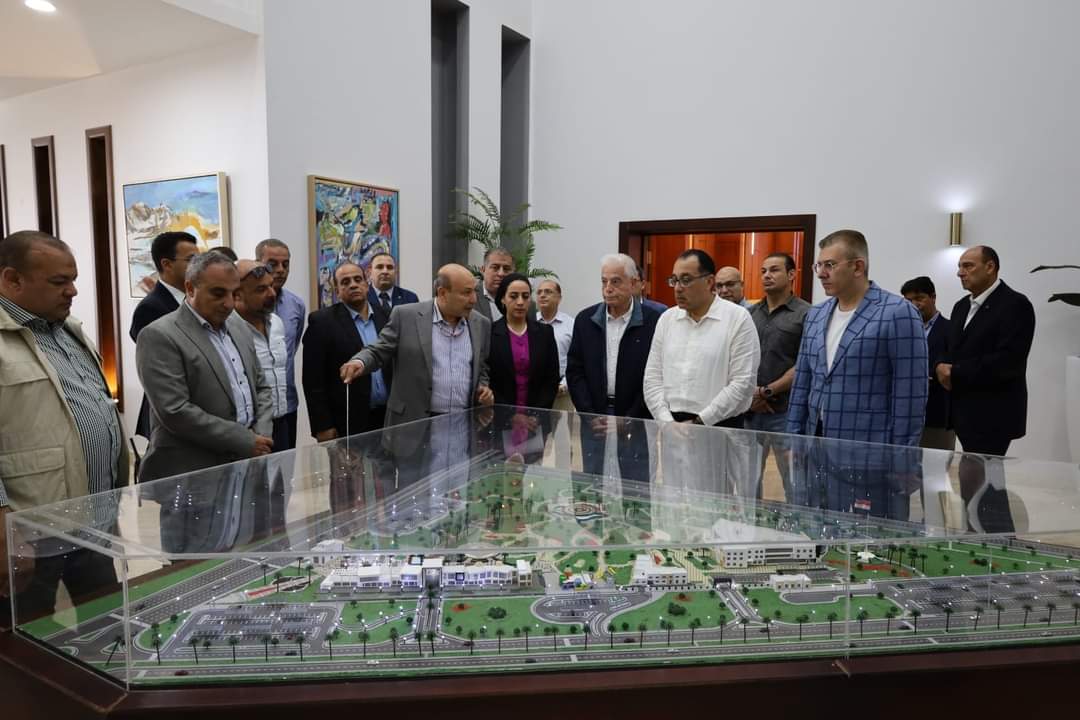رئيس الوزراء يتفقد عددًا من المشروعات التنموية والخدمية بشرم الشيخ