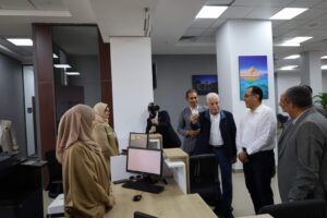 رئيس الوزراء يتفقد عددًا من المشروعات التنموية والخدمية بشرم الشيخ - FB IMG 1714824332035 300x200