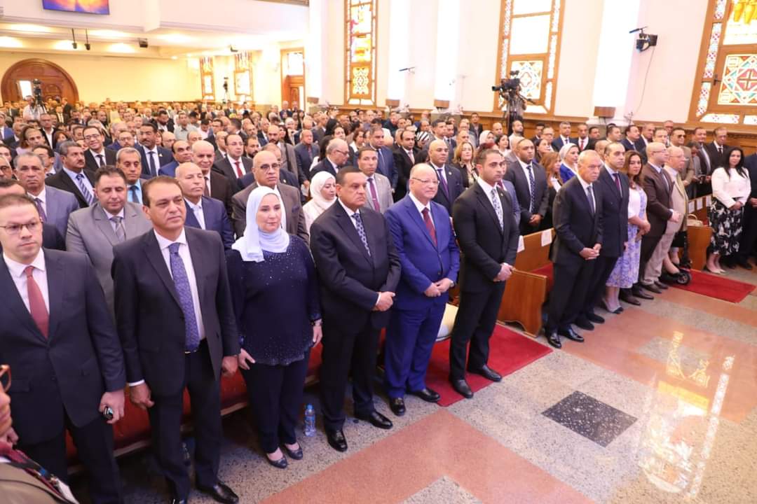 محافظ القاهرة يشهد احتفالات عيد القيامة