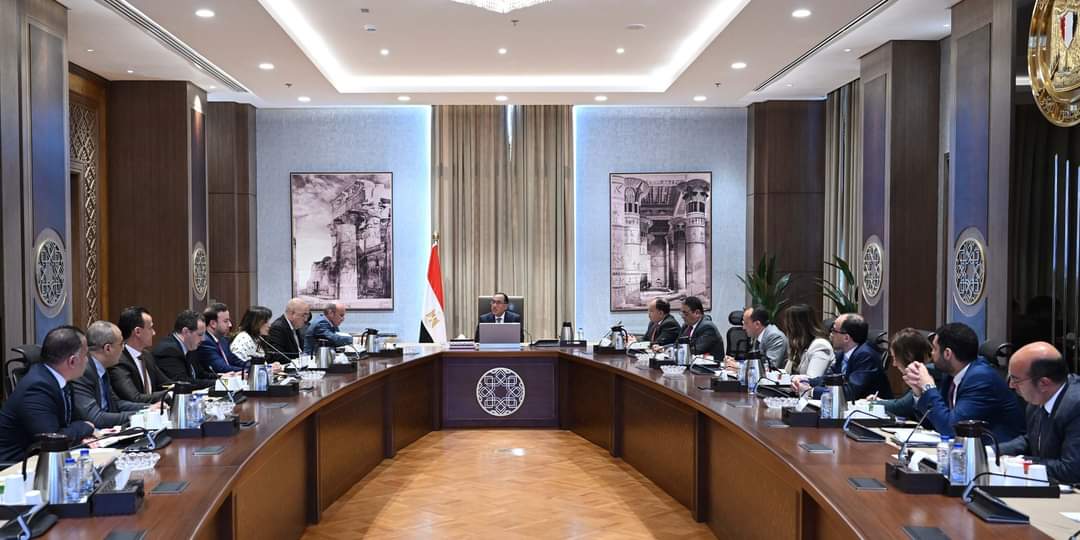 رئيس الوزراء يتابع ملفات تصدير العقار وتفعيل صناديق الإستثمار