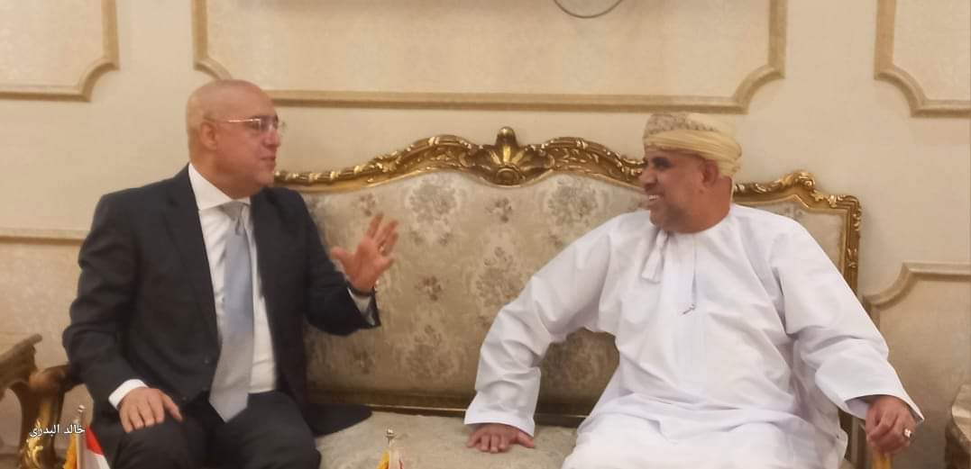 وزير الإسكان العمانى فى القاهرة لبحث سبل التعاون